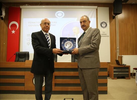 universitemizde-turkiye-de-sosyal-guvenlik-ve-eyt-egitimi-duzenlendi